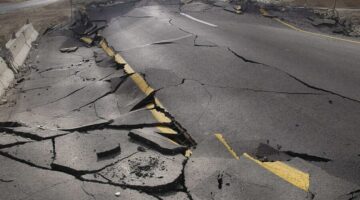 ما هي الاجراءات الوقائية الواجب اتبعها عند حدوث الزلازل؟